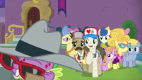 Tourist Pony "I don't wanna miss anything" S8E11