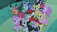 Fillies standing in fear S2E4