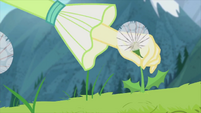 Fluttershy picks a dandelion EG2