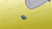 Maud throws her pet rock onto the ground S4E18