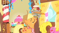 Applejack leaving with food S1E22