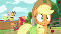 Big Mac and grannies catch up with Applejack S9E10