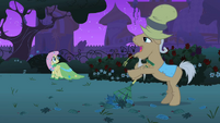 Mr. Greenhooves talks to Fluttershy S1E26