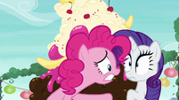 Pinkie Pie explains the situation to Rarity S6E3