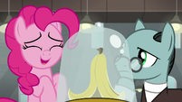 Pinkie Pie giggling at her own idea S9E14