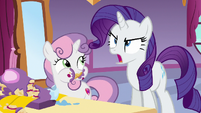 Rarity shouting Rainbow Dash's name S6E15