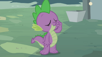 Spike "zips" his mouth S4E23