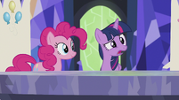 Twilight "I'll stay here and do important princessy things" S5E8