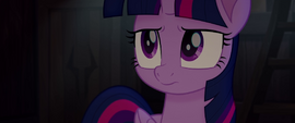 Twilight Sparkle looks around at her friends MLPTM