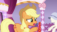 Applejack "I still don't understand it" S7E9