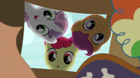 Cutie Mark Crusaders look in the box of costumes S7E8