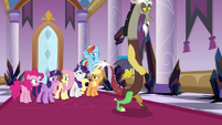 Discord walking away from the Mane Six S9E2