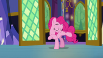 Pinkie Pie steps into the hallway S5E3
