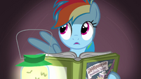 Rainbow Dash under the covers S02E16