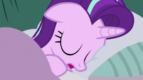 Starlight Glimmer sleeping in bed S7E4