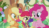 Apple Bloom stuffing her mouth with treats S5E20