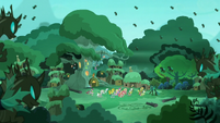 Changeling army surrounding the village S5E26