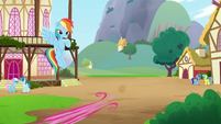 Pinkie Pie speeds toward the balloon MLPRR