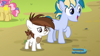 Pipsqueak disappointed in his own horseshoe toss S7E21