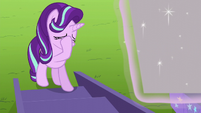 Starlight Glimmer face-hoofs S6E6