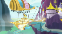 Zeppelin at the Canterlot air docks S7E22