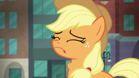 Applejack worried gulp S5E16