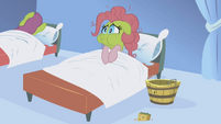 Pinkie Pie sick S01E04