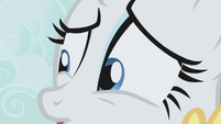 Rarity worried S01E06