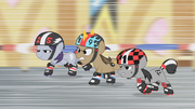 Roller derby fillies chasing Apple Bloom S1E12