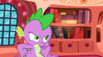 Spike preparing to run S01E24