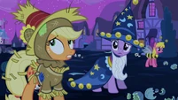 "Luna was happy. Everypony in town was happy,..."
