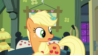 Applejack notices door being opened S3E08