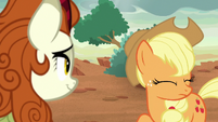 Applejack shaking her head S8E23