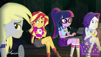 Derpy, Sunset, Sci-Twi and Rarity listening EG4