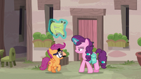Disguised Scootaloo stalling Sugar Belle S7E8