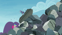 Maud Pie punching giant boulder S4E18