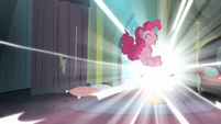 Pinkie Pie enters the comic book S4E06