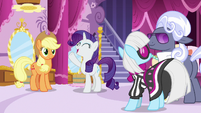 Rarity wants to meet the contestant ponies S7E9