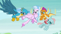 Silverstream pointing at Sandbar and Yona S8E1