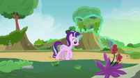 Starlight Glimmer making a trail of leaves S7E17