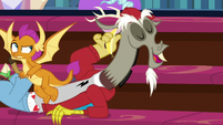 Discord takes a phone call during class S8E15