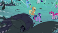 Flutterbat swooping down S4E07.png (707 KB) Flutterbat swooping down S4E07