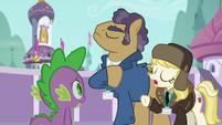 Manehattan and Whinnyapolis delegates "in a bit of a pickle" S5E10