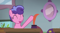 Pink Earth mare raising her hoof S8E2