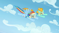 Rainbow Dash looking at competition S3E7