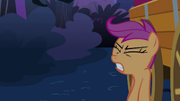 Scootaloo counting down to three S3E06