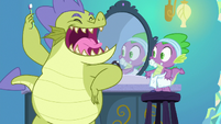 Sludge showing off his rotten teeth S8E24