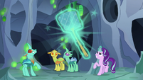 Starlight Changeling produces a giant fly swatter S7E1