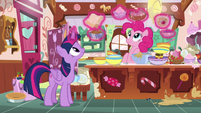 Twilight gathers ingredients for Pinkie Pie S7E23