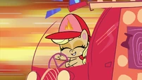 Applejack driving a fire truck PLS1E3a.png (529 KB)